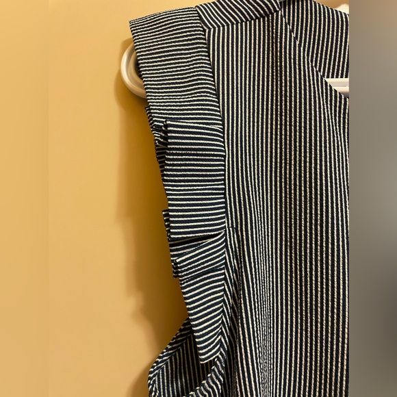Ruffled sleeves blue and white stripe - Picture 3 of 4